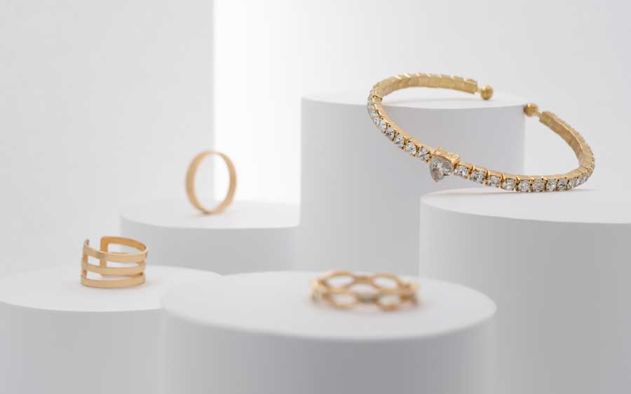 goldschmuck-podeste-ring-armreif